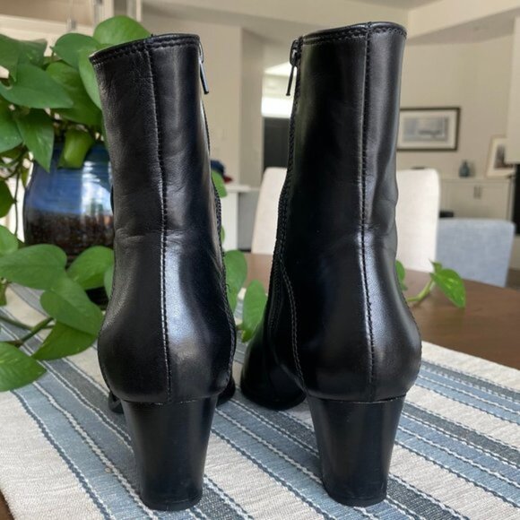 Browns Couture Made in Italy Block Heeled Side Zip Leather Booties Blk Sz 39 12 - Picture 7 of 12